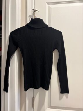 SHEIN Black Ribbed Turtleneck Sweater
